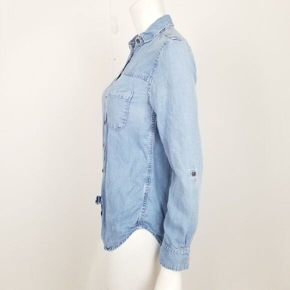 Holding Horses Anthropologie Chambray Button Down - Picture 4 of 6